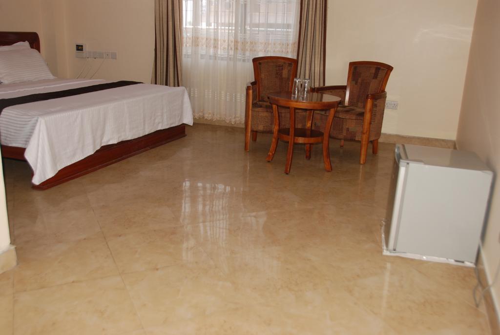 Silver Paradise Hotel Dar es Salaam Kamer foto