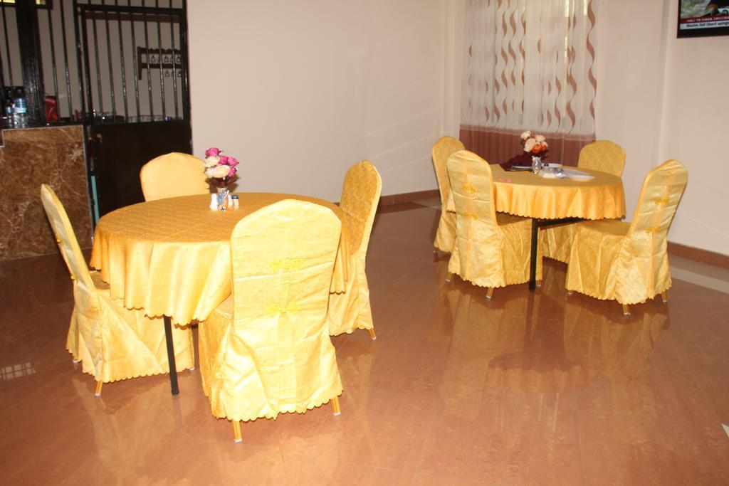 Silver Paradise Hotel Dar es Salaam Buitenkant foto