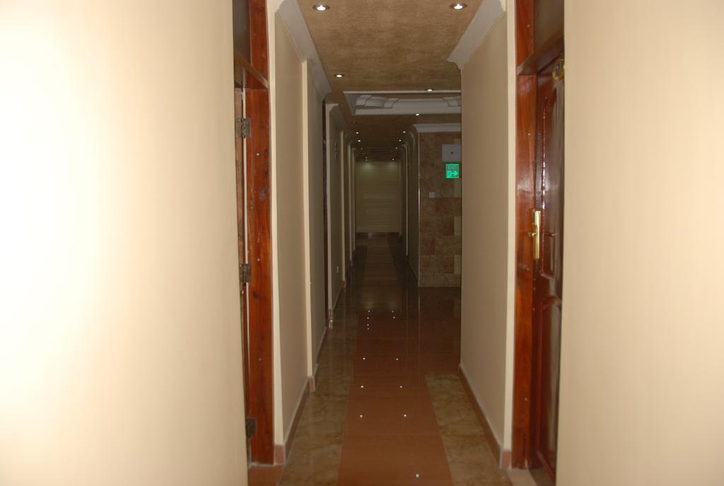 Silver Paradise Hotel Dar es Salaam Buitenkant foto