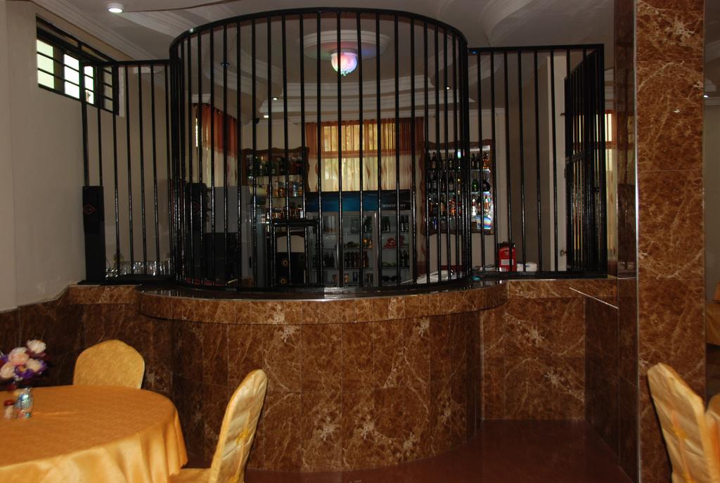 Silver Paradise Hotel Dar es Salaam Buitenkant foto