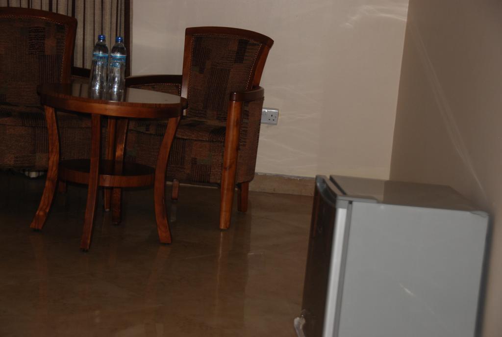 Silver Paradise Hotel Dar es Salaam Buitenkant foto